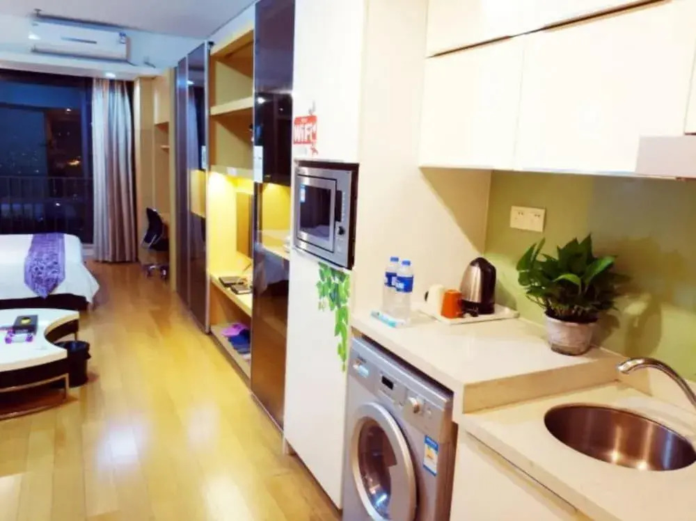 LEO International Exhibition Hotel Apartment Guangzhou