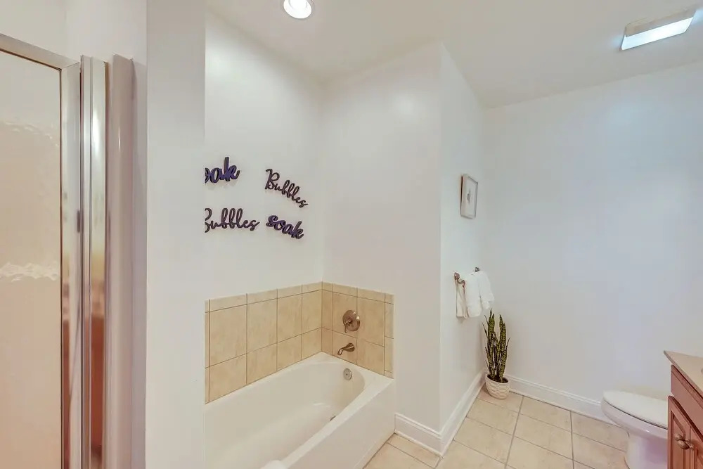 3 Mi to Beach: Ocean View Getaway w/ Pool Access