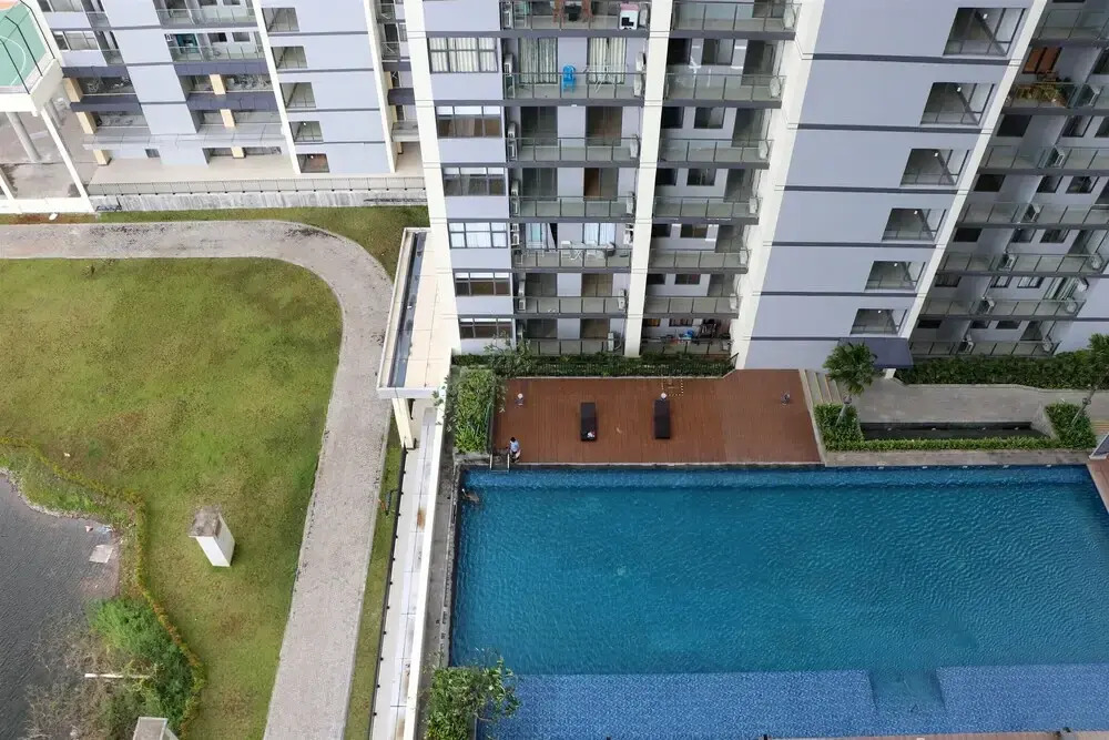 Elegant And Comfy 3Br Daan Mogot City Apartment