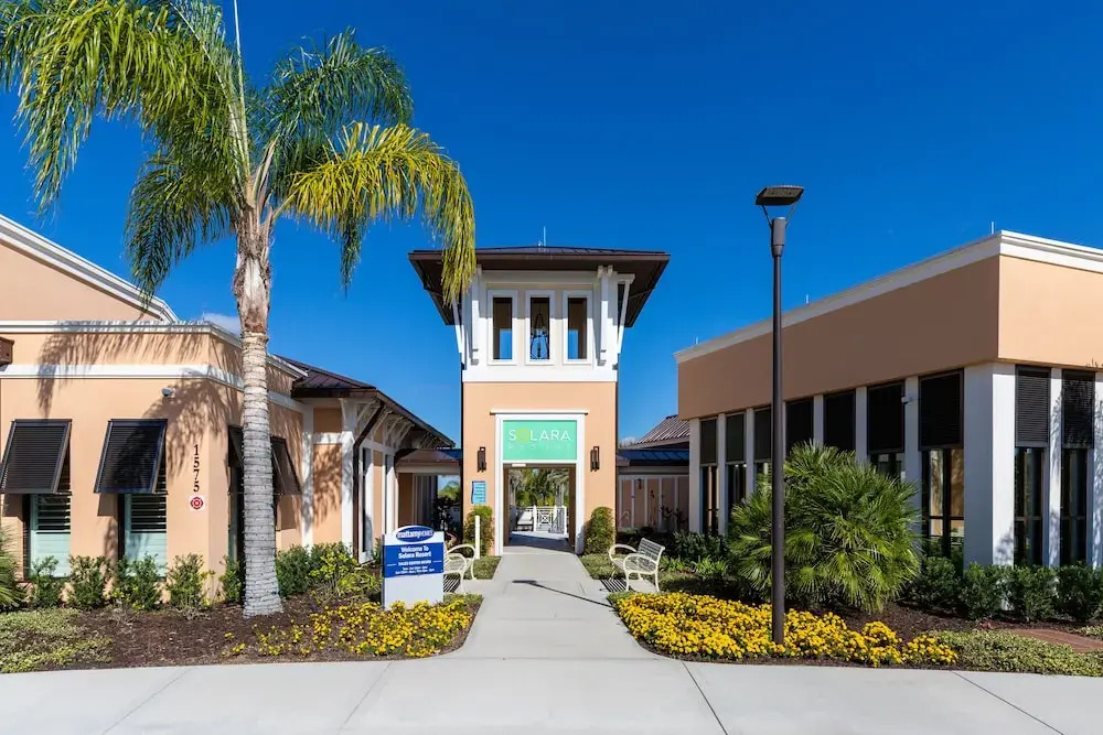 Solara Resort - Luxury 9 Bedroom Homes