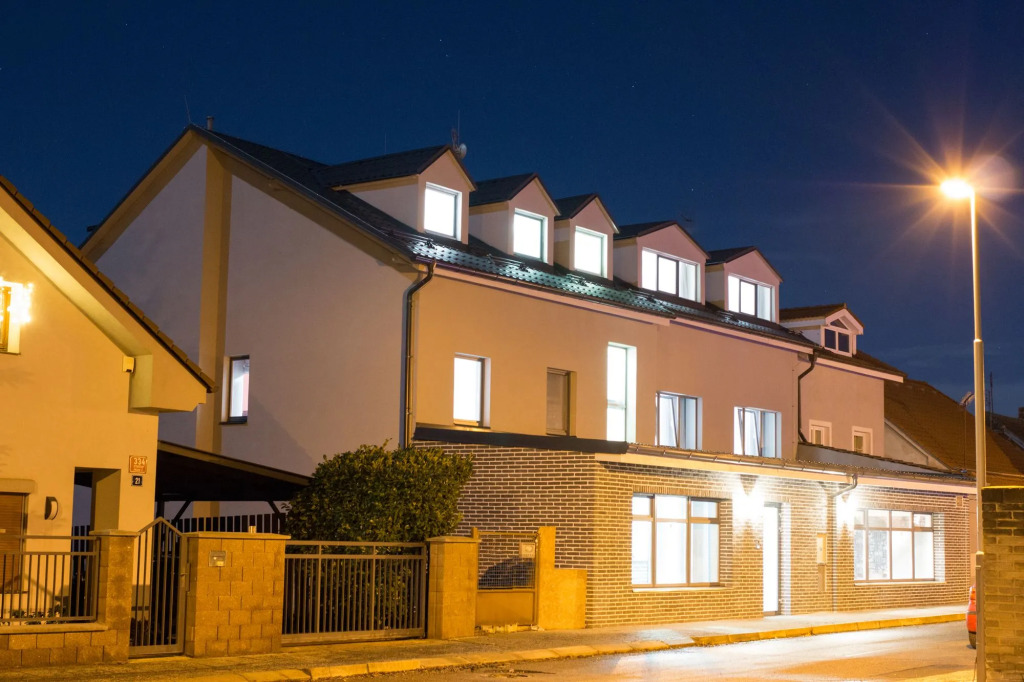 Grand Petit Hotel