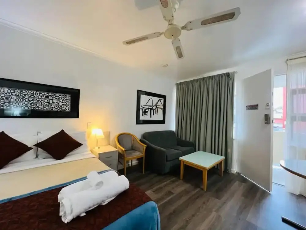 Unwind Glenelg Studio Apartment no 31
