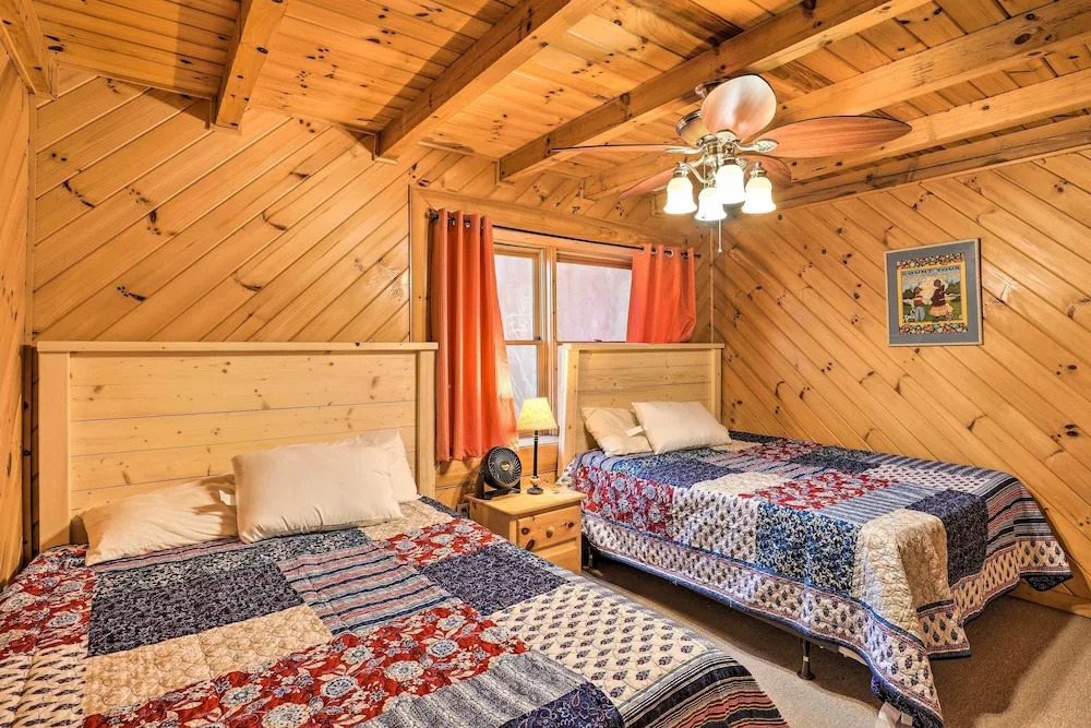 Bryson City Cabin w/ Private Hot Tub & Game Room