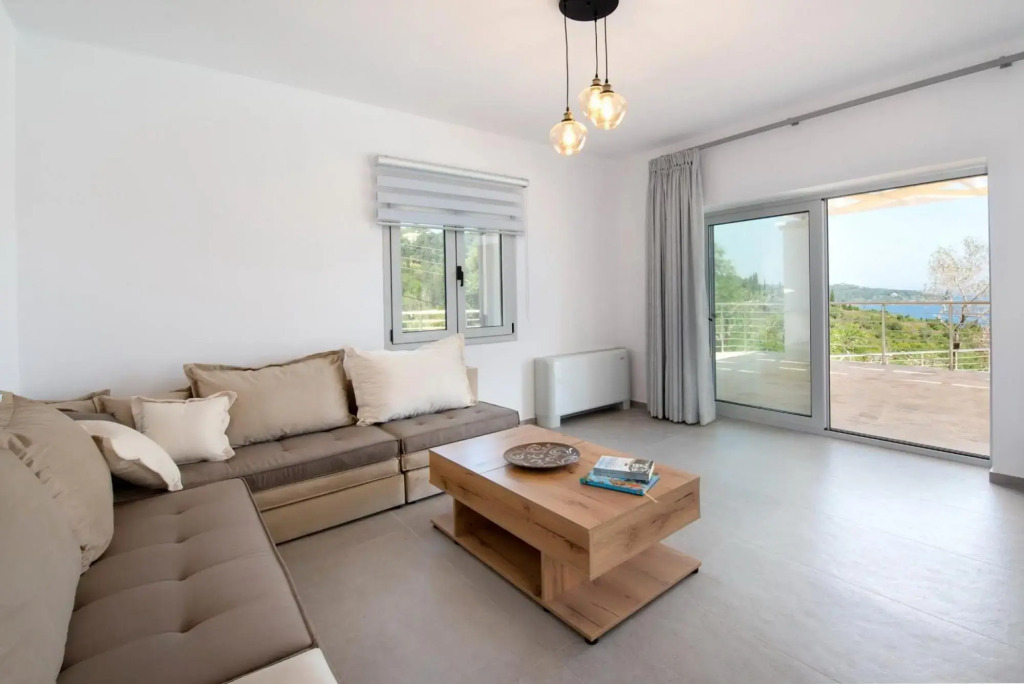Vasiliki Villa - Charming 4 BR Villa With Pool and sea Views