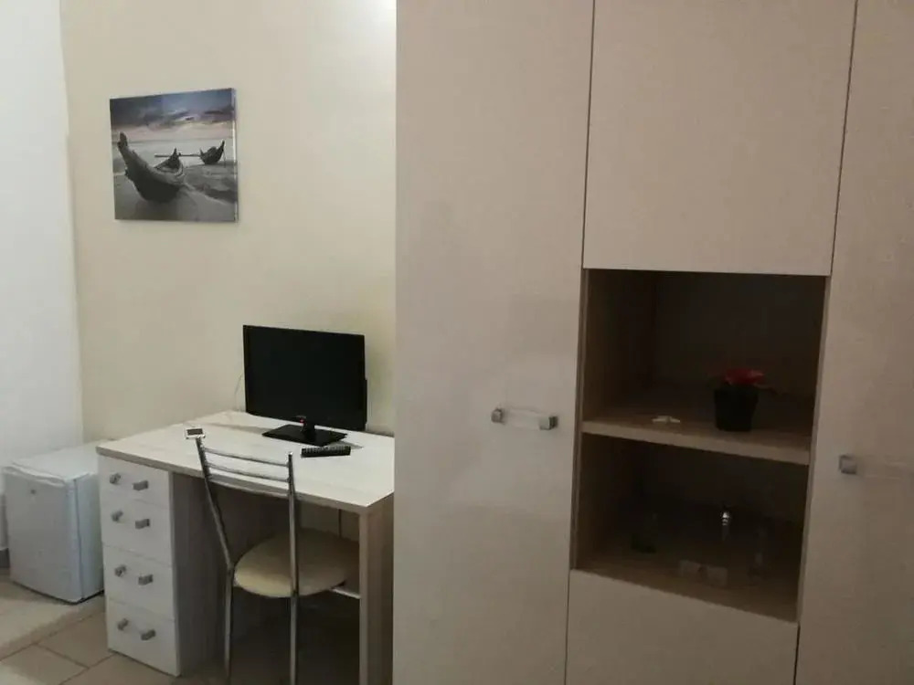 Dante Rooms
