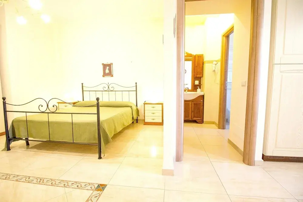 Studio In Trecastagni With Wonderful Sea View Furnished Terrace And Wifi 9 Km From The Beach