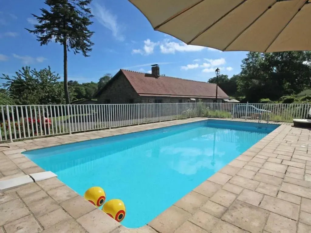 Longère avec piscine et wifi à Ste Honorine - FR-1-497-4