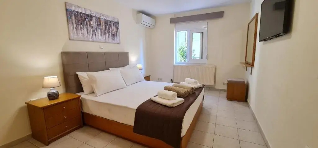 Chrisele House, 100m from Kalamaki Beach, Chania