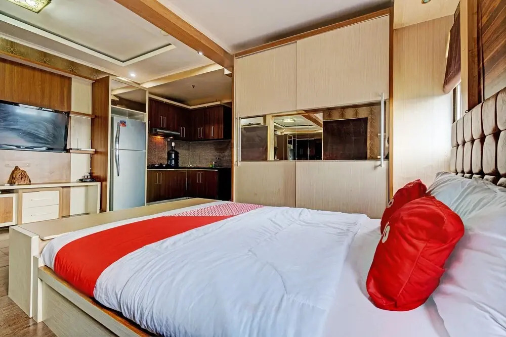 The Suite Metro Apartment by King Official