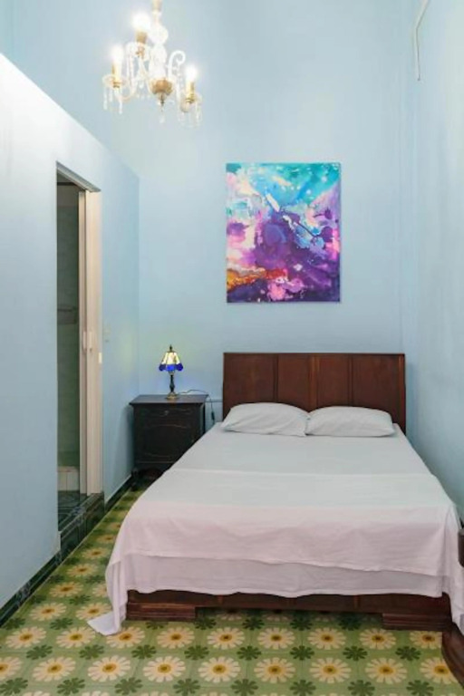 Colonial del Medio