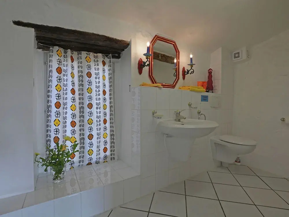 Villa in Pyrenees with Stunning Mountain Views