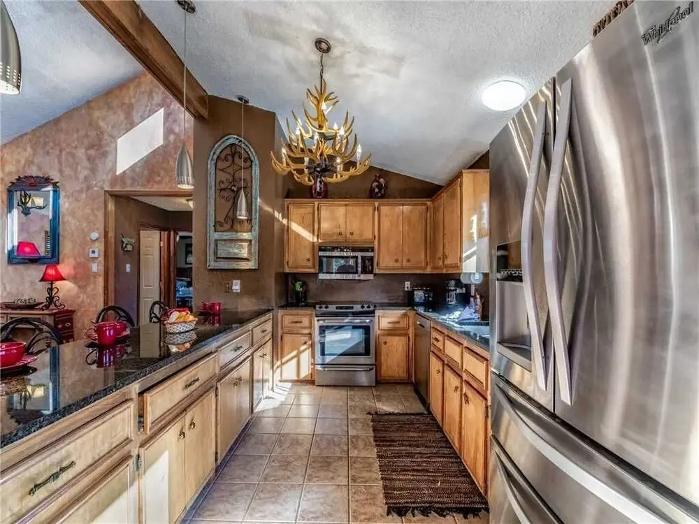 Naylor Mountain Retreat - Three Bedroom Cabin with Hot Tub