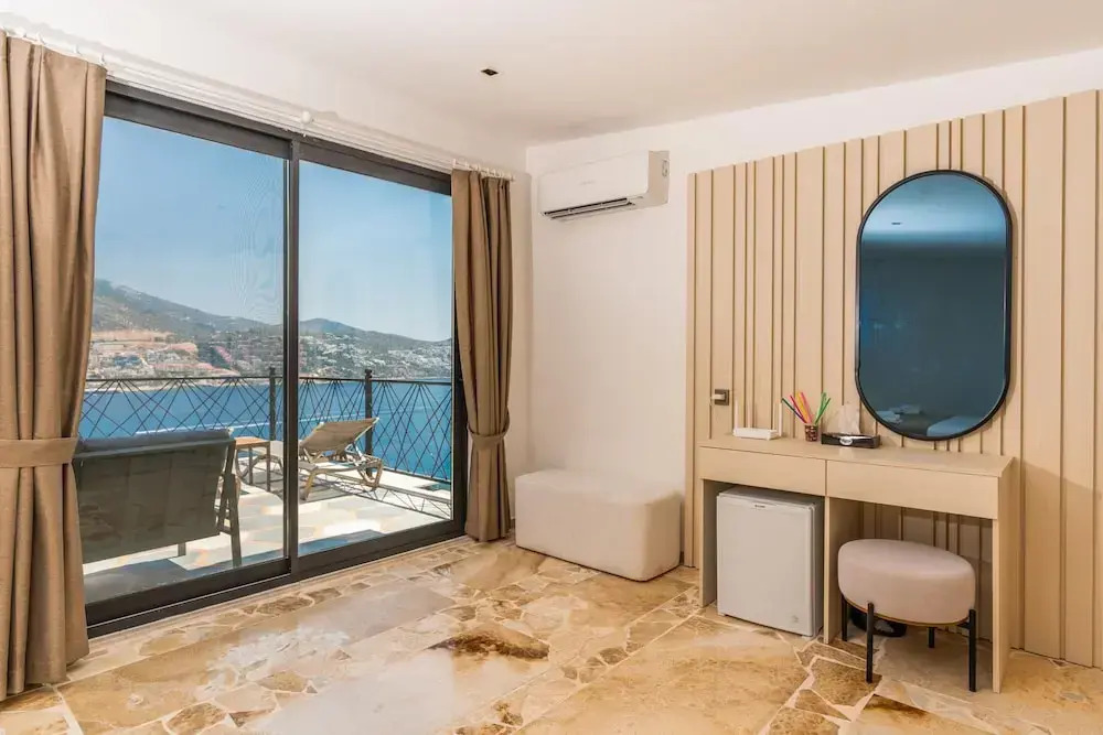 Retreat Suite