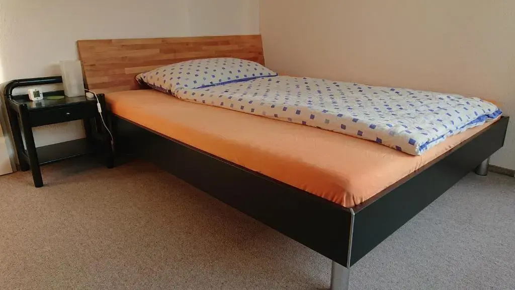 Privatzimmer 300m zur S-Bahn Jona