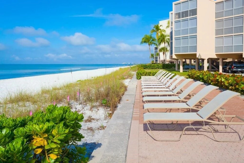 John's Dolphin Way Condo