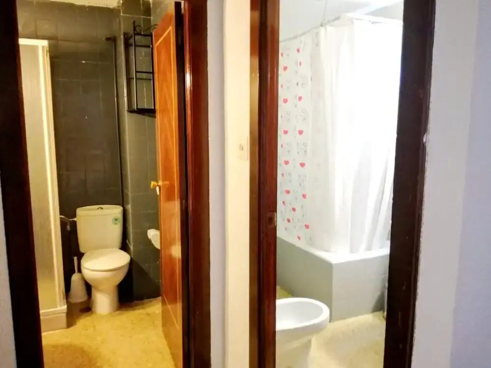 Apartment with 3 Bedrooms in Granada, with Wonderful City View, Furnished Terrace And Wifi - 25 Km From the Slopes