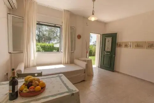 Kalimera Countryside Home