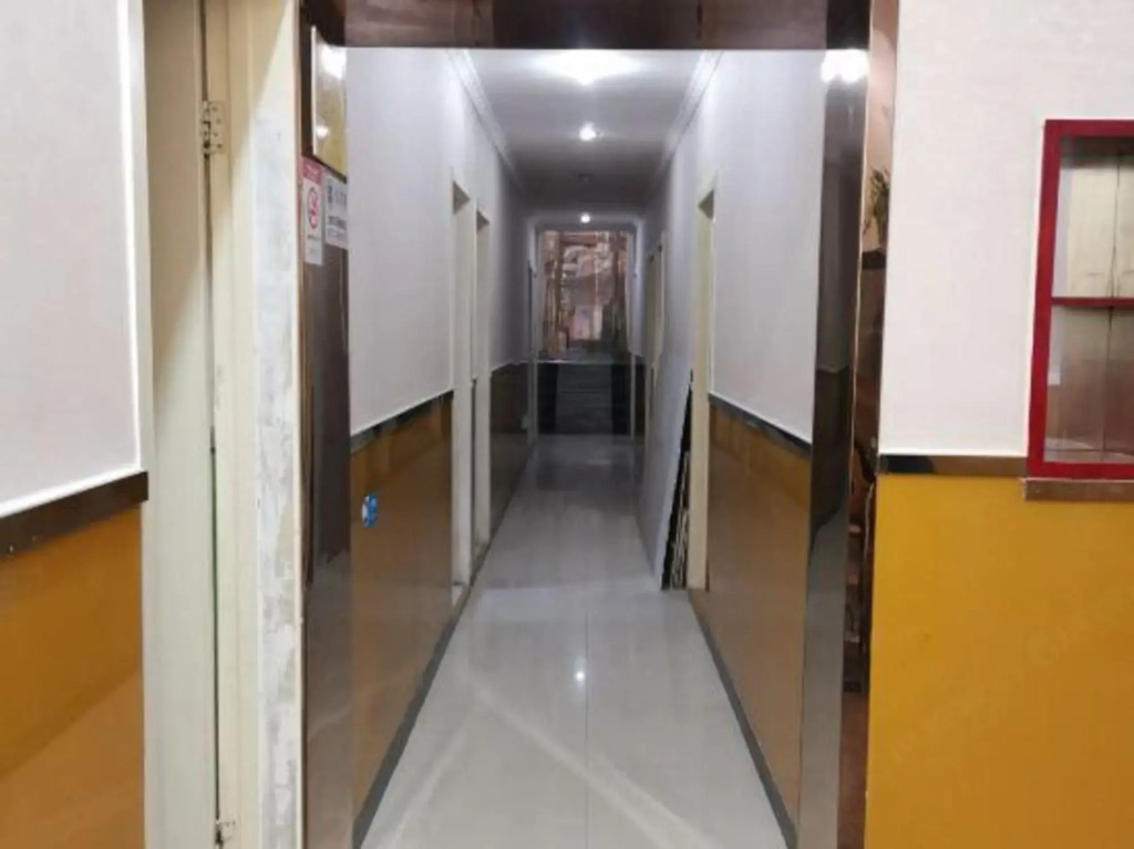 Gulou Holiday Inn