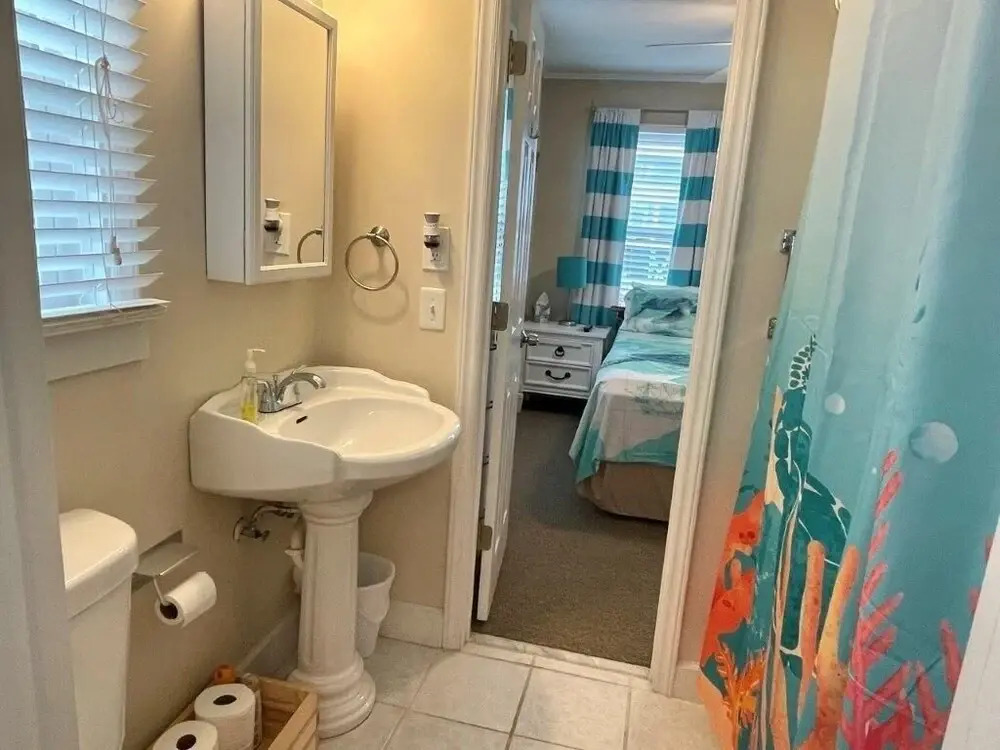 Sandy Bottoms 4 Bedroom Home by RedAwning