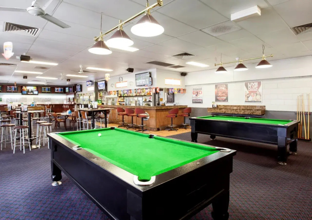 Upper Ross Hotel