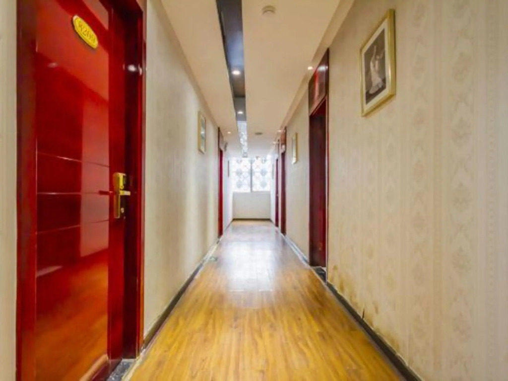 Shangpin Theme Hotel