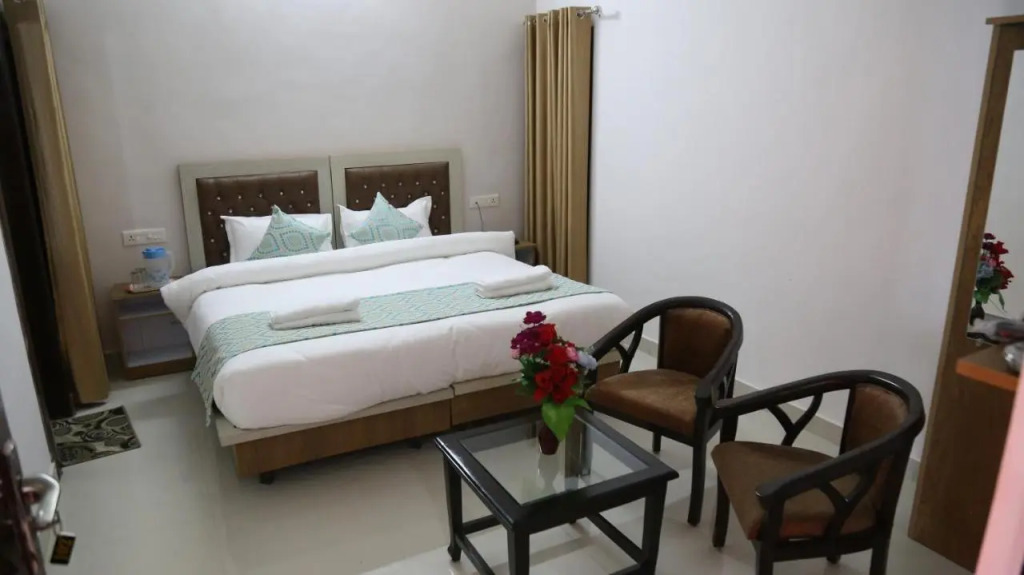 Hotel Yog Tapovan