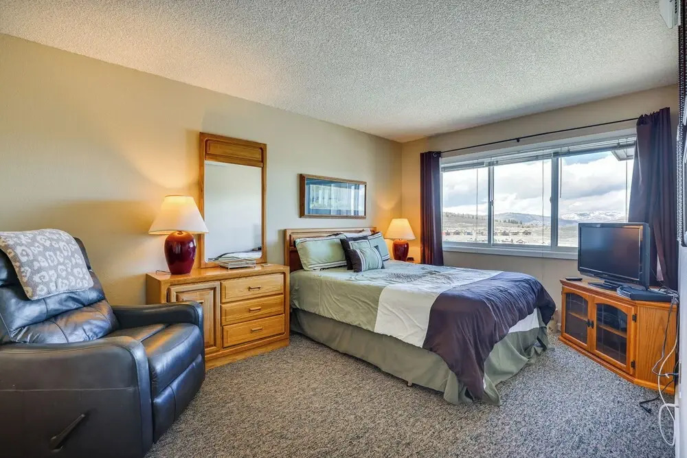 Ski-in/ski-out Top-floor Condo at Granby Ranch!