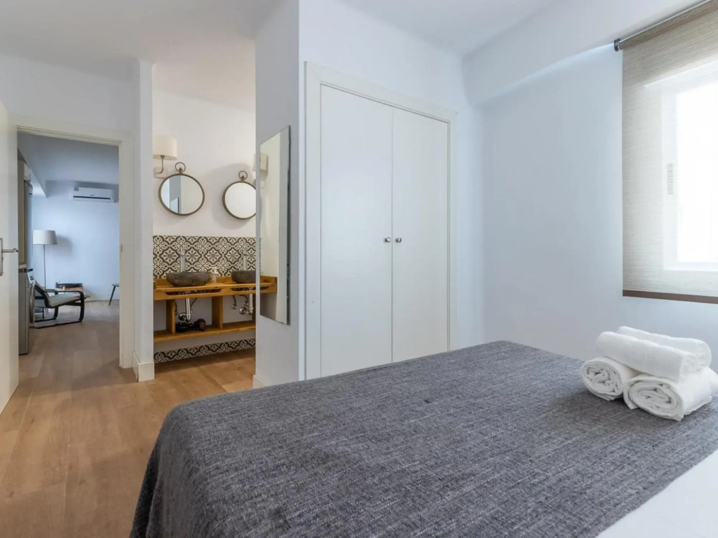 CERVANTES Apartment 23 2BT 2BR