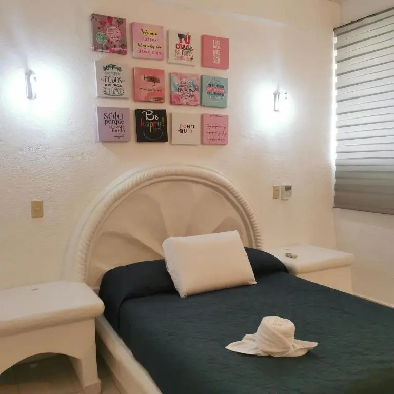 2 bedroom apartment with a/c Wi-Fi best location!