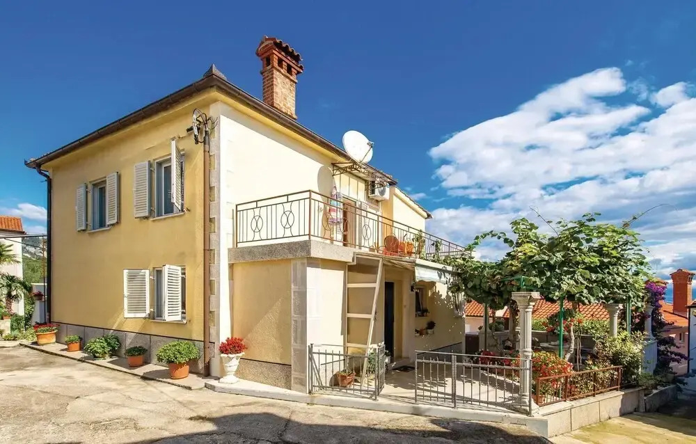 Beautiful Home in Moscenicka Draga With Wifi and 3 Bedrooms