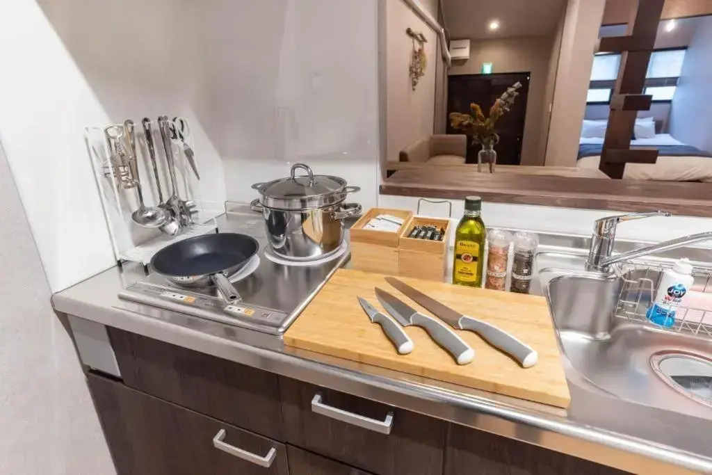 Bijou Suites Century