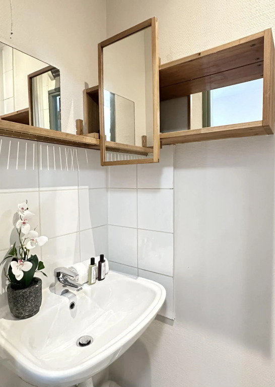 B 5496  - Gare Montparnasse - Cosy studio