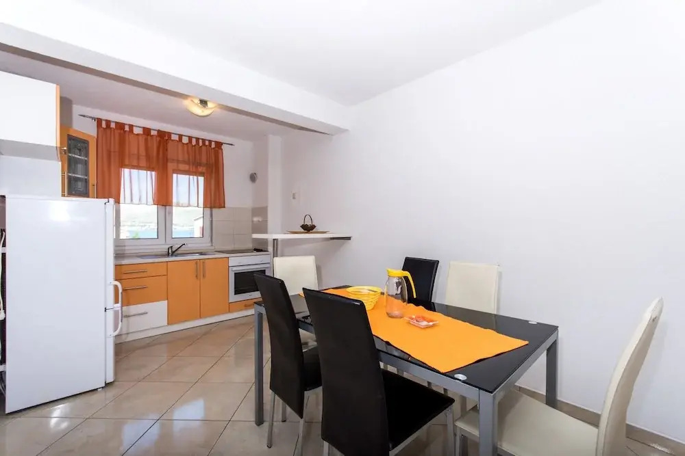 Apartments Lero