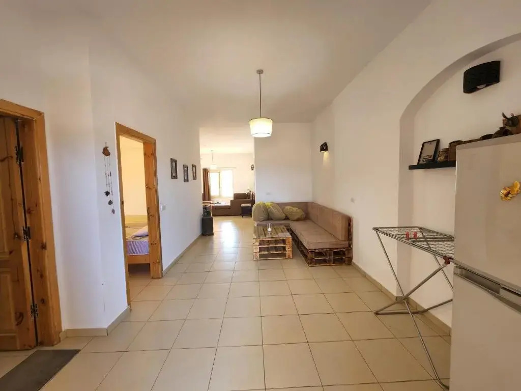 lovely 2 bedroom apartment