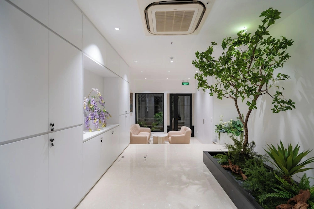 Mia Apartments by XÔI Residences