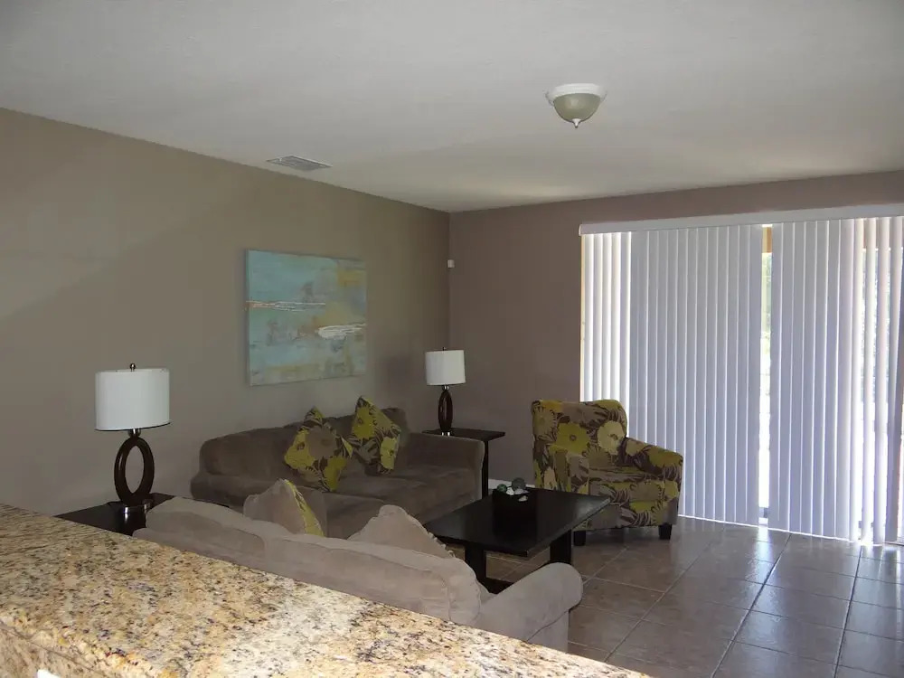 FLORIDA EXCLUSIVE MANAGEMENT Kissimmee