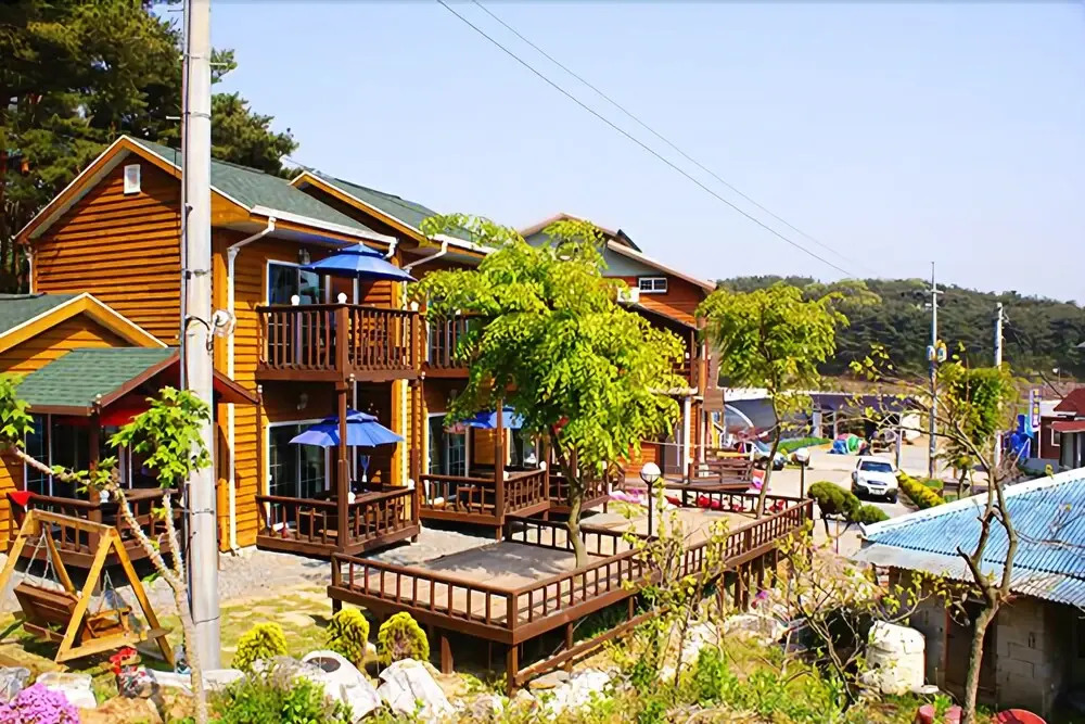 Anmyeondo Dream Garden Pension