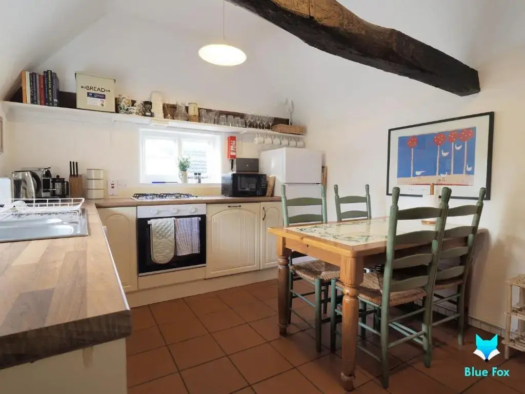 Bere Cottrage -Beamed 400 year old cottage, giving you a taste of the Garden of England