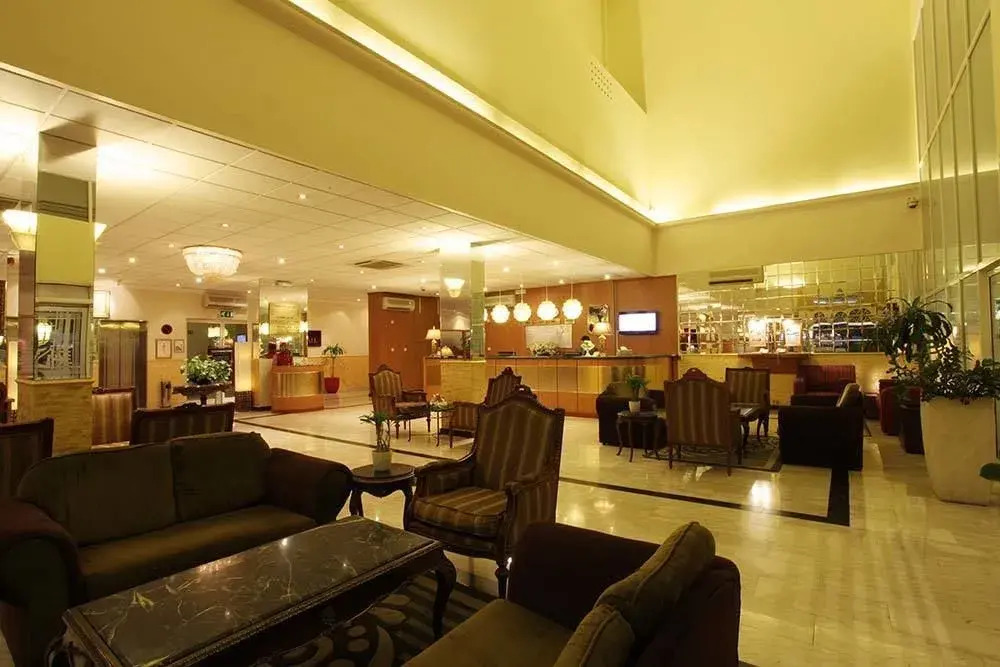 Gulf Paradise Hotel