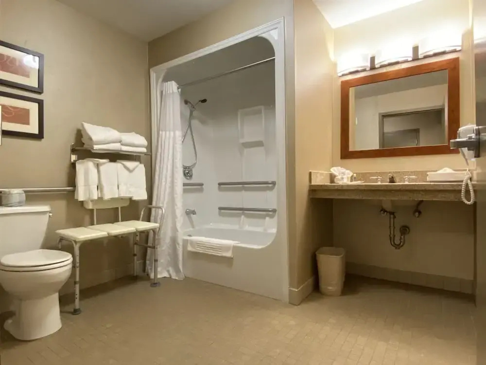 Comfort Suites