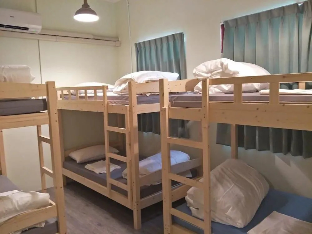 MILU Backpacker Hostel