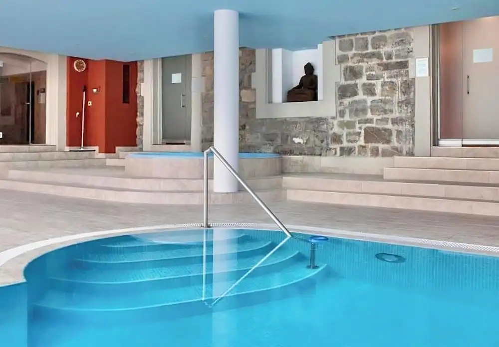 Luxury Apartment, Panoramic Mountain Views, 5 Star Spa Facilities - 4 Bedroom