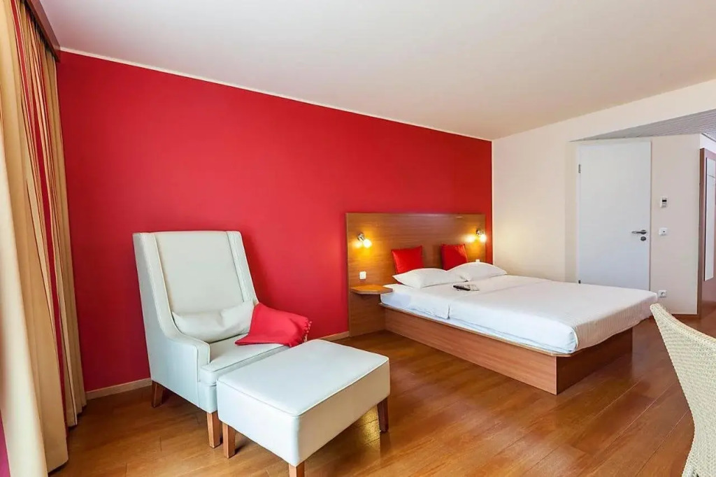 Отель Premier Inn Frankfurt City Europaviertel