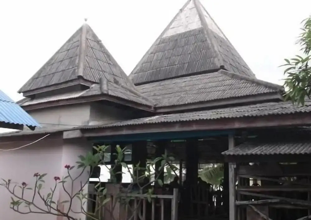 Shady Resort
