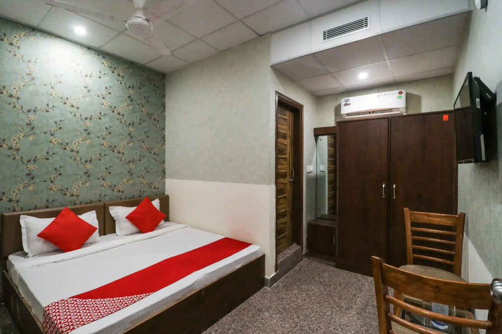 OYO 60466 Rana Residency