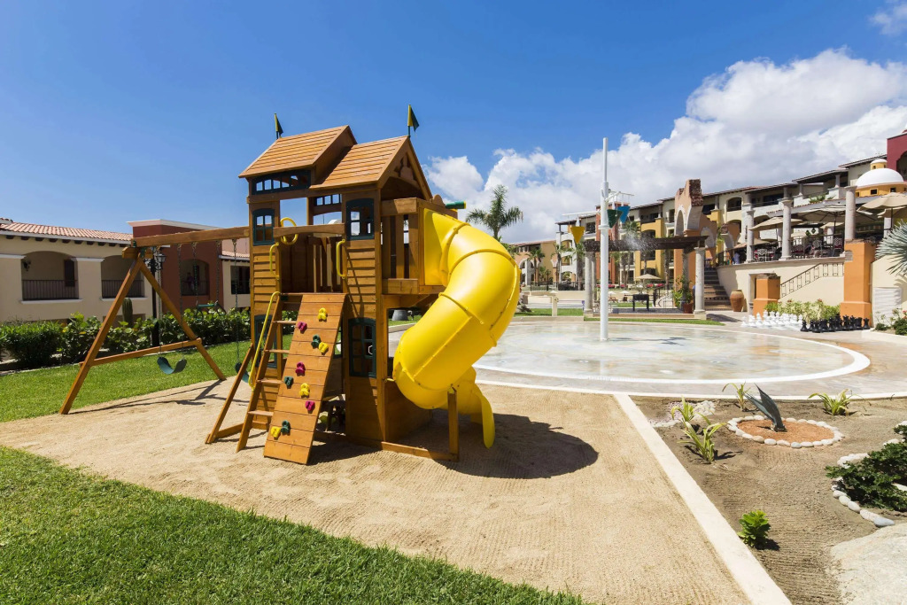 Hacienda Encantada Resort & Residences