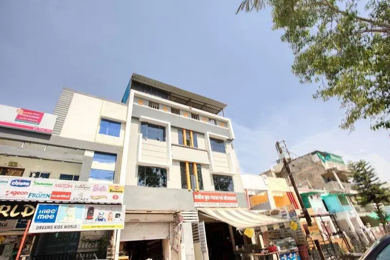 Rudraksh Palace by OYO Rooms