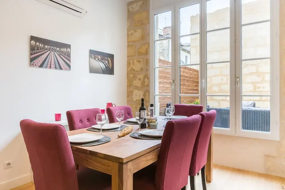 Gorgeous Apartment and Terrace in the City Center