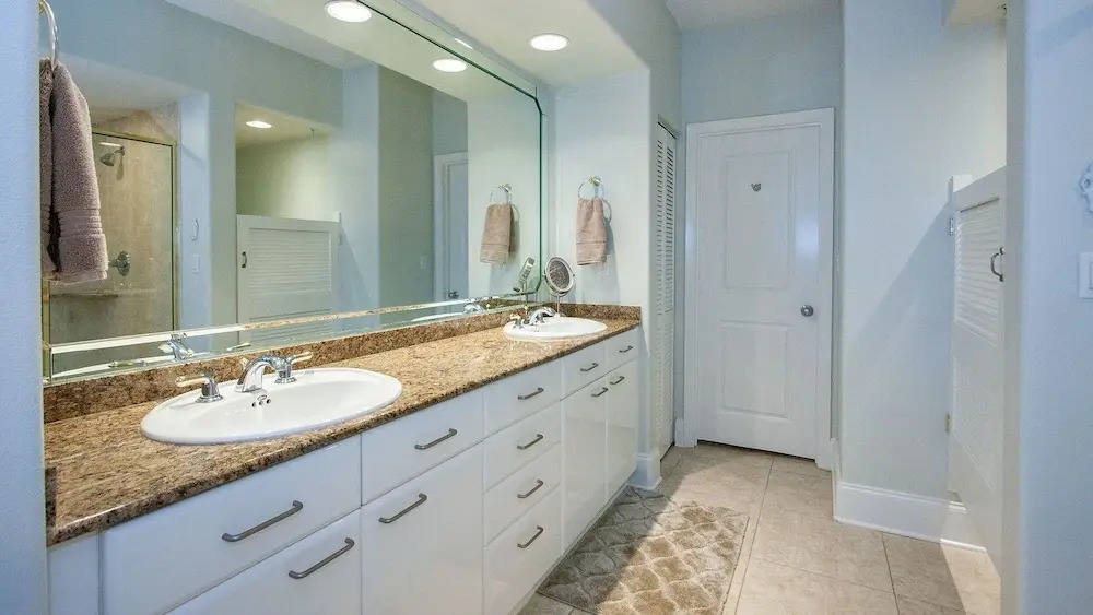 Three Bedroom Unit Overlooking the Gulf - Unit Crb1113