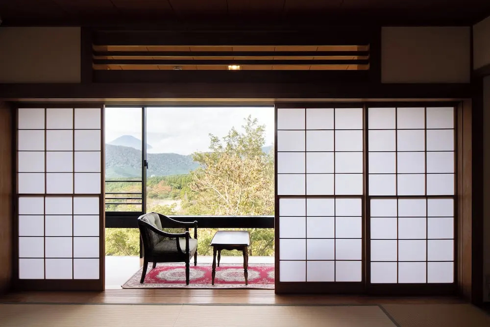 Hakone Ashinoko Bikeikan 箱根芦ノ湖 美景館